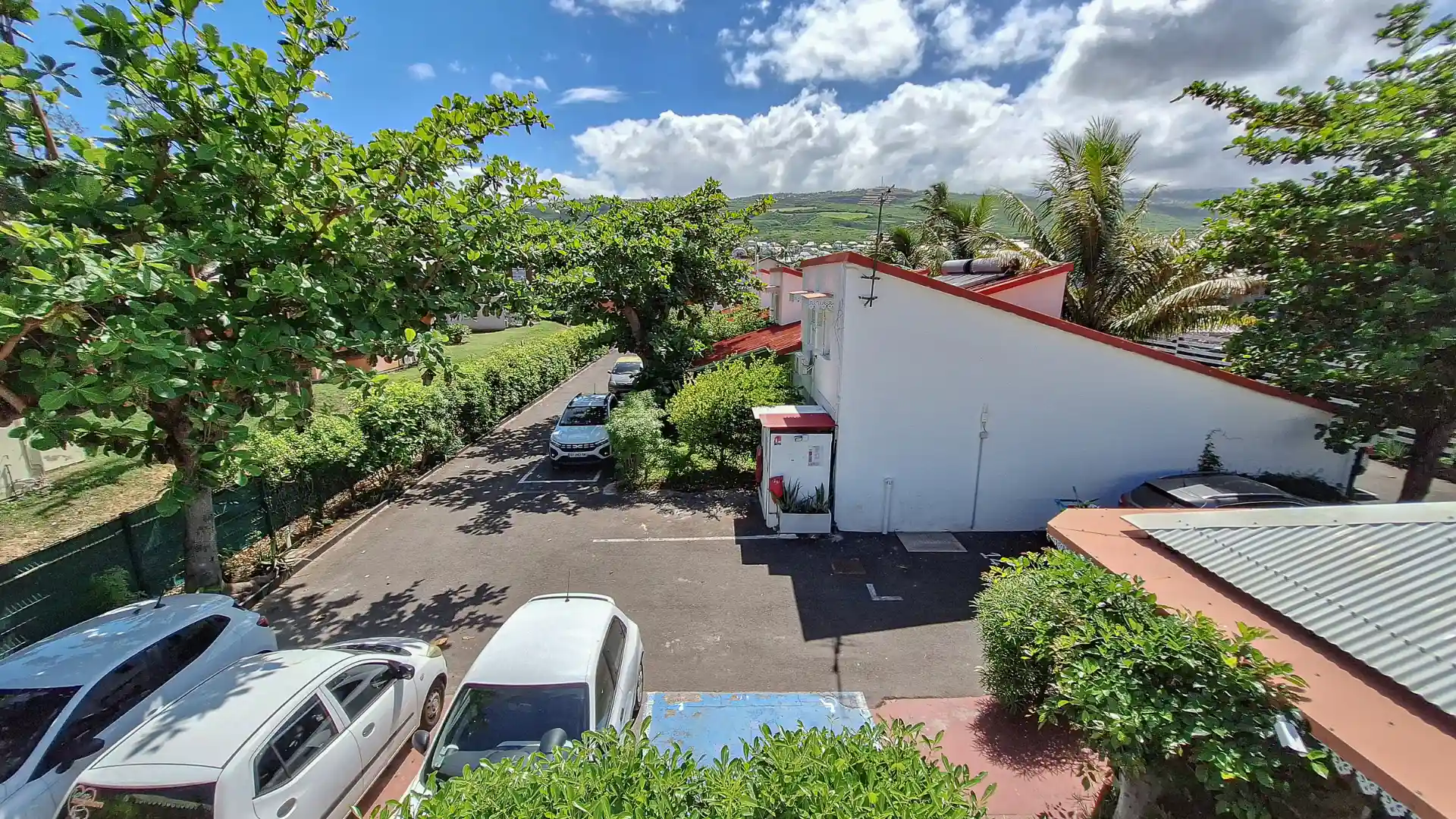 Parking d'Ilet du Lagon, Hôtel à La Saline les Bains, Île de La Réunion.